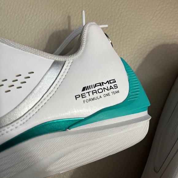 NWB - Puma x Mercedes Benz AMG Men’s F1 Motorsport Sneaker - US 10.5 / EU 44 - Picture 5 of 9